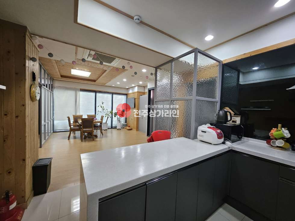 전북 전주완산구 서신동 ⭐권리금 없는 게스트 하우스를 소개합니다⭐카페,네일샵,피부관리 등 다른 업종도 가능합니다⭐ 월세 매물번호 13054 사진 4