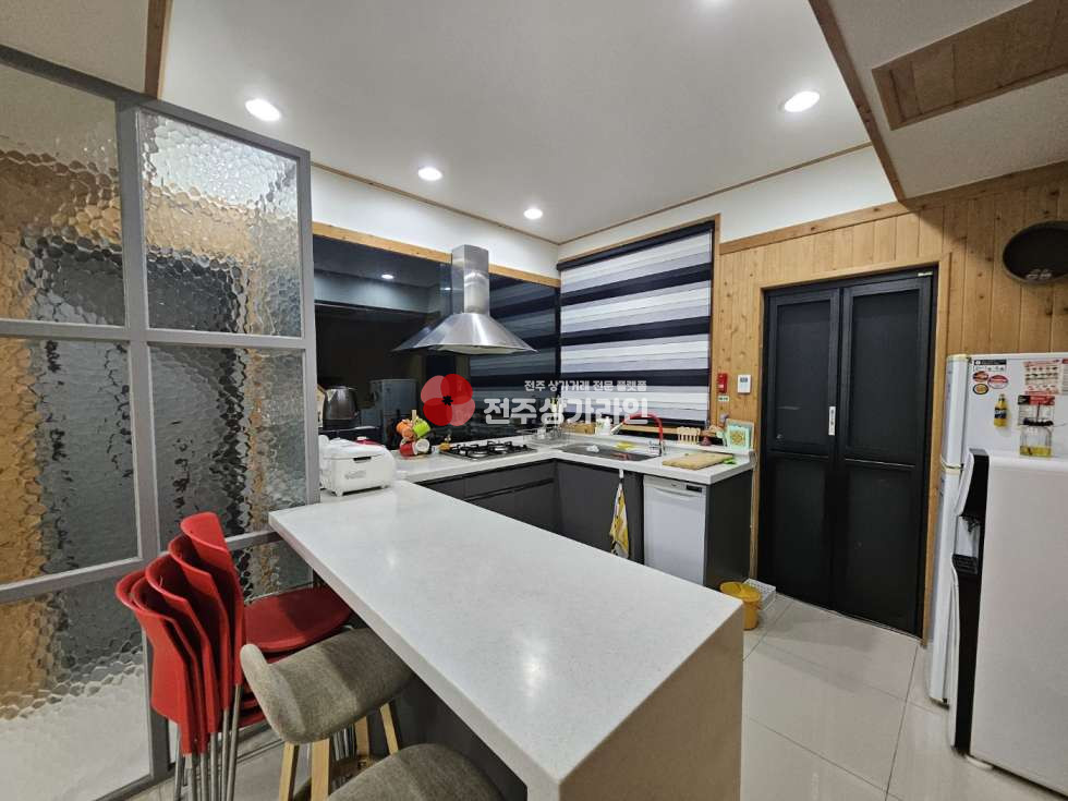 전북 전주완산구 서신동 ⭐권리금 없는 게스트 하우스를 소개합니다⭐카페,네일샵,피부관리 등 다른 업종도 가능합니다⭐ 월세 매물번호 13054 사진 6