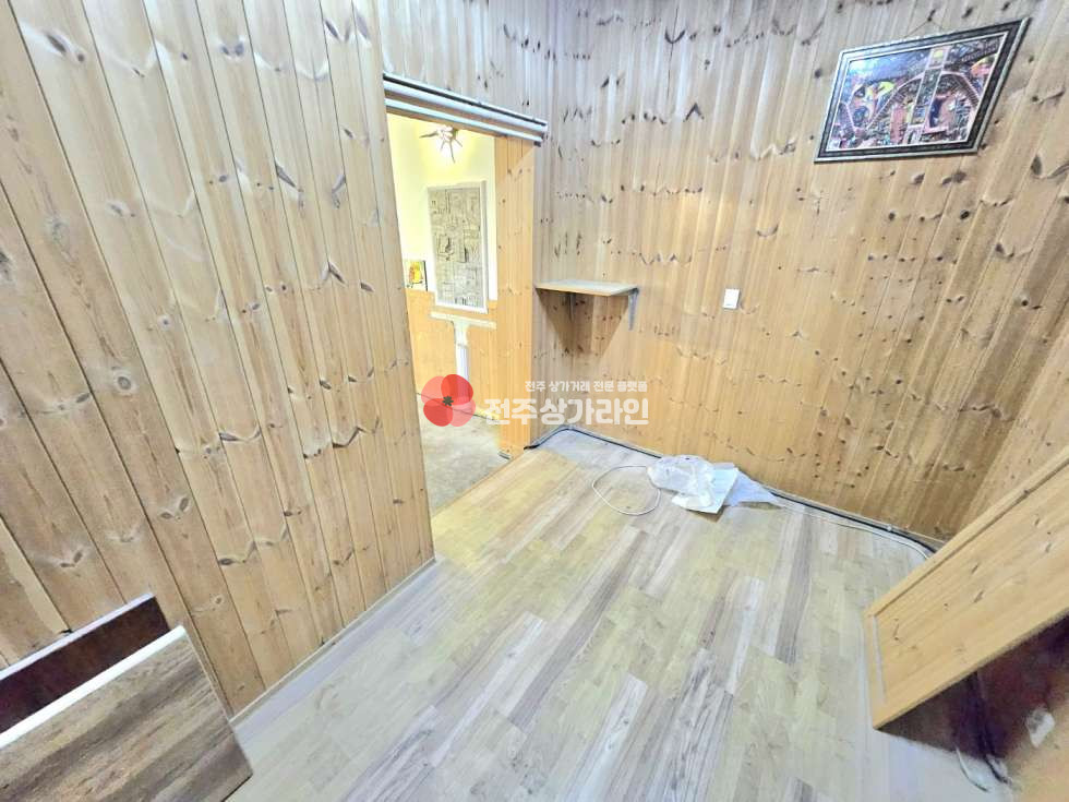 전북 전주덕진구 덕진동2가 ⭐카페,음식점,분양샵 ,약국 등 자유업종 추천⭐깔끔한인테리어⭐대로변인접⭐ 월세 매물번호 13067 사진 6