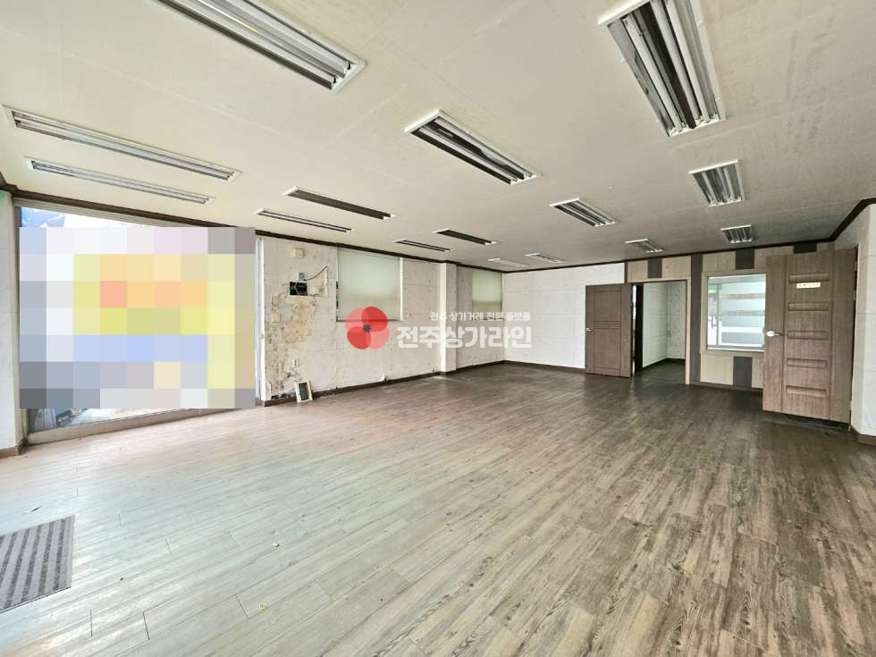 전북 전주완산구 중화산동2가 ⭐서점,빵집,휴대폰판매점,자동차썬팅샾 추천⭐대로변인접⭐주차공간⭐유동인구좋음⭐ 월세 매물번호 12874 사진 2