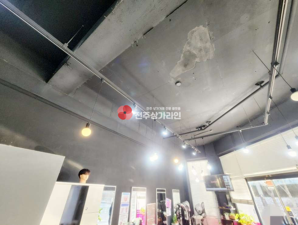 전북 전주완산구 효자동2가 ⭐미용실⭐양도양수⭐아파트상권⭐대로변⭐협의입주⭐정든곳⭐ 월세 매물번호 12916 사진 3