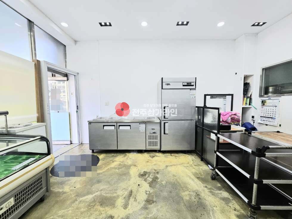 전북 전주완산구 평화동2가 ⭐평화동 상권좋은 반찬가게 입니다⭐다른업종 가능합니다⭐정육점⭐음식점⭐요식업⭐ 월세 매물번호 13104 사진 4