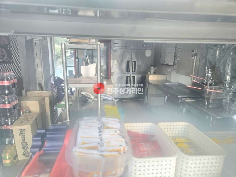 전북 전주완산구 중화산동1가 ⭐권리금없는 치킨집 양도양수 받으실분,배달전문 추천⭐유동인구좋음⭐대로변인접⭐ 월세 매물번호 12804 사진 2
