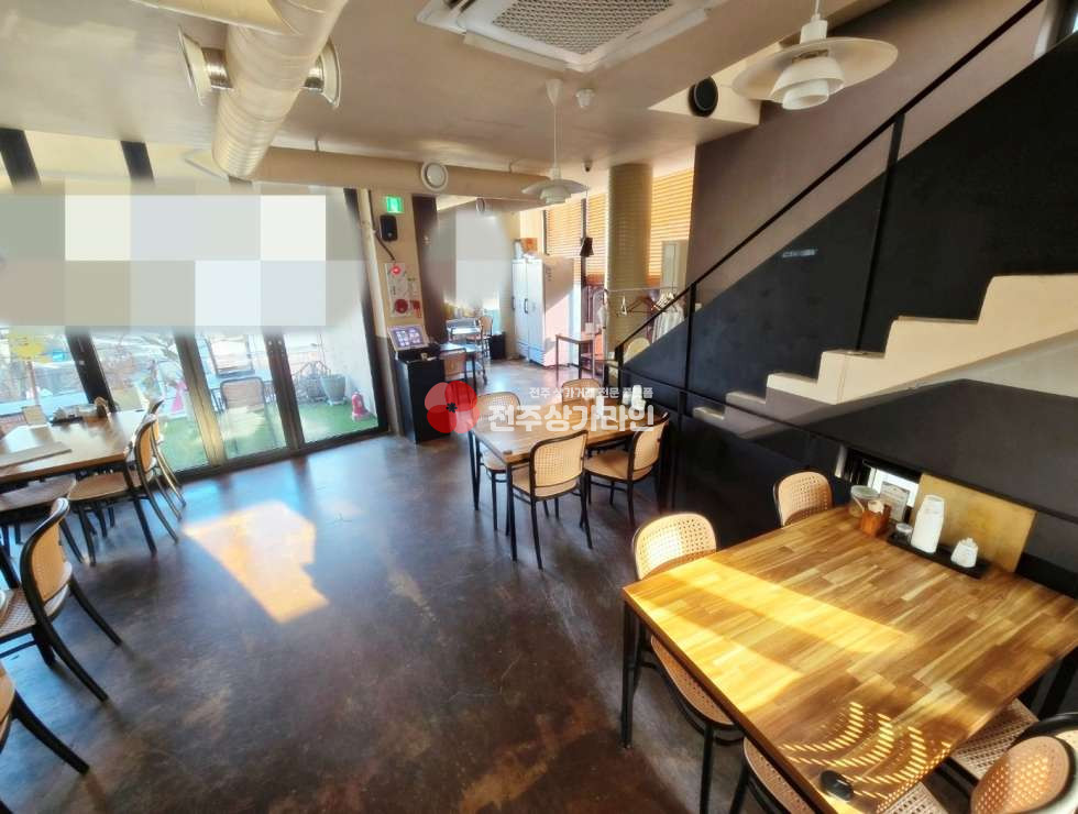 전북 전주완산구 다가동4가 ⭐깔끔한음식점⭐상권좋고⭐자리좋고⭐주차장좋고⭐모든게좋고⭐ 월세 매물번호 13152 사진 2
