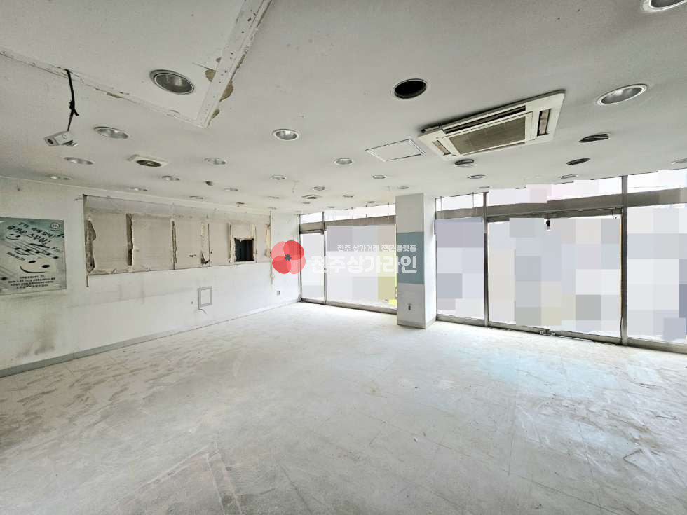 전북 전주완산구 중화산동2가 ⭐음식점,미용관련업,판매점,사무실 등 모든업종 추천⭐큰대로변사거리위치⭐유동인구좋음⭐ 월세 매물번호 13159 사진 4