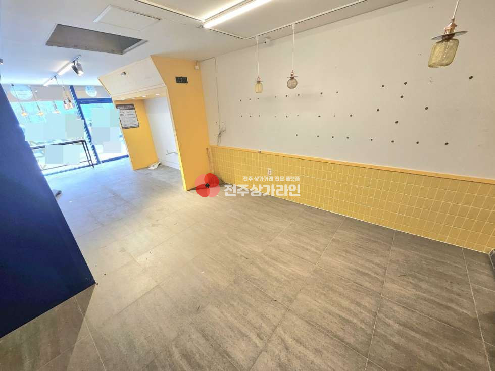 전북 전주덕진구 우아동3가 ⭐무인판매점,카페,음식점 ,분식점 자리로 강력추천⭐합리적인임대료⭐깔끔한인테리어⭐대로변인접⭐ 월세 매물번호 13175 사진 7
