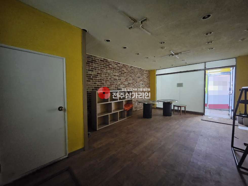 전북 전주완산구 서신동 ⭐아파트 상가⭐저렴한가격⭐공방⭐미용관련업⭐무인매장⭐분식집⭐교습소⭐호프집⭐자유업종⭐ 월세 매물번호 13191 사진 3