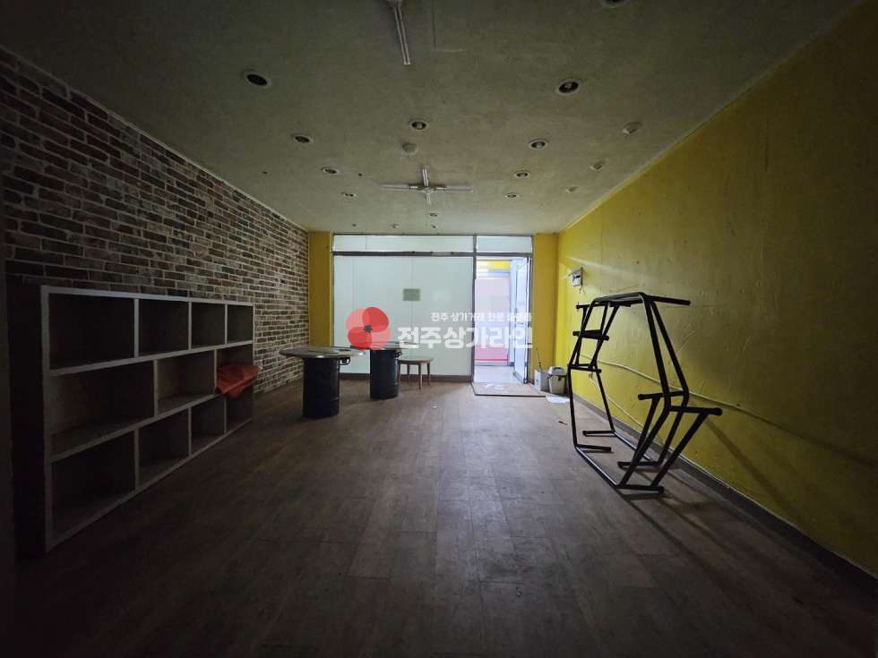 전북 전주완산구 서신동 ⭐아파트 상가⭐저렴한가격⭐공방⭐미용관련업⭐무인매장⭐분식집⭐교습소⭐호프집⭐자유업종⭐ 월세 매물번호 13191 사진 4