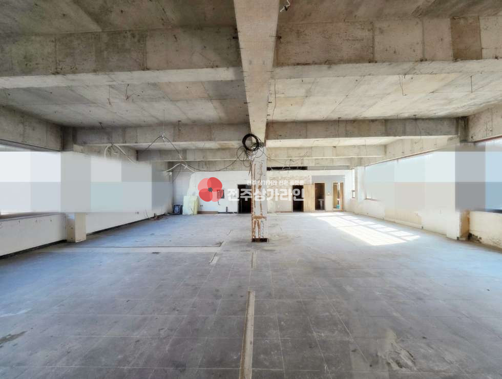 전북 전주완산구 중화산동2가 ⭐개인PT샵⭐대로변⭐아파트밀집⭐넓은평수⭐전기승압완료⭐ 월세 매물번호 13211 사진 5