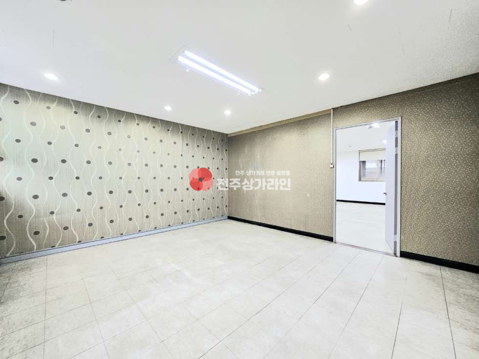 전북 전주완산구 중화산동2가 ⭐중화산동 넓고 저렴한 사무실 상가를 소개합니다⭐ 월세 매물번호 13224 사진 8