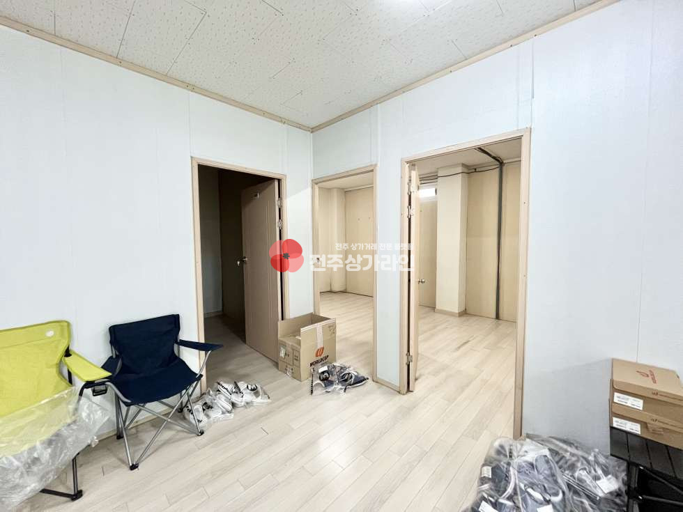전북 전주완산구 평화동2가 ⭐평화중 인근⭐아파트 밀집지역⭐사무실,창고,미용실,무인점포,카페 ,추천⭐ 월세 매물번호 13251 사진 6
