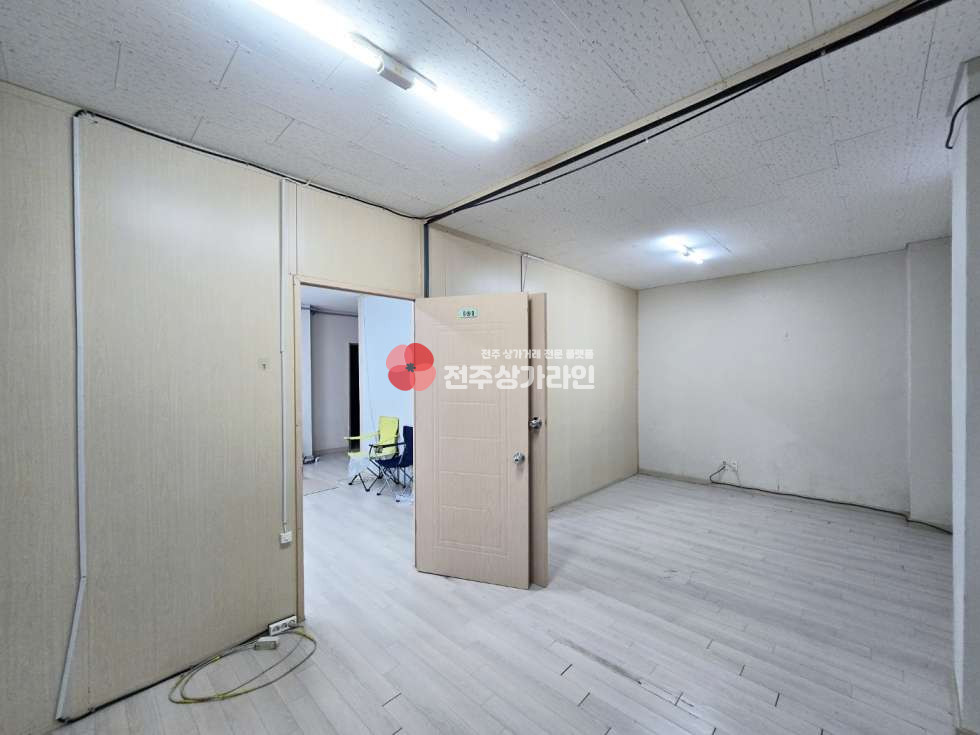 전북 전주완산구 평화동2가 ⭐깔끔한사무실⭐전용주차장완비⭐위치좋아요⭐ 월세 매물번호 13247 사진 5