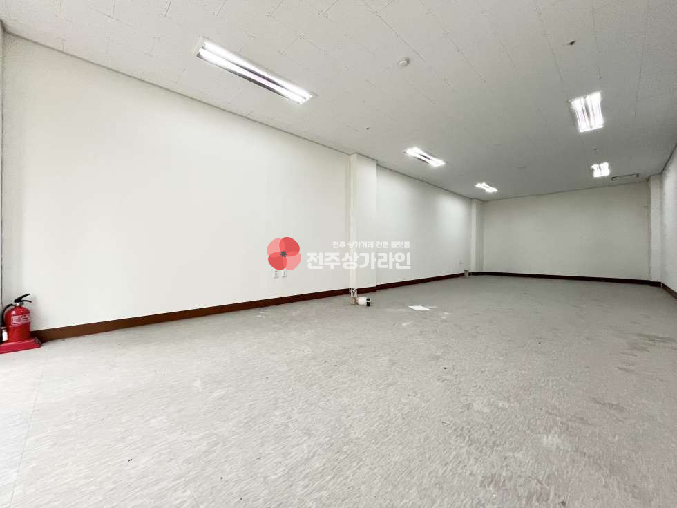 전북 전주덕진구 만성동 ⭐아파트 앞 상가⭐유동인구 많은 상권⭐사무실,카페,네일,피부샵,음식점,무인점포 추천⭐ 월세 매물번호 13275 사진 1