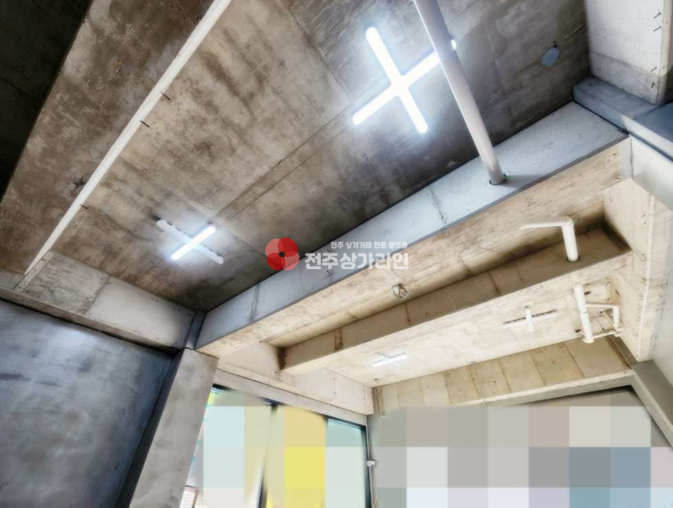 전북 전주완산구 평화동1가 ⭐깔끔한사무실용상가⭐층고높고⭐위치⭐주차편리⭐위치좋아요⭐ 월세 매물번호 12647 사진 3