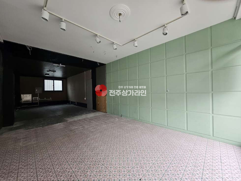 전북 전주완산구 효자동3가 ⭐대로변 상가⭐카페⭐디저트⭐미용실⭐옷가게⭐매장⭐피부미용⭐ 월세 매물번호 13305 사진 1