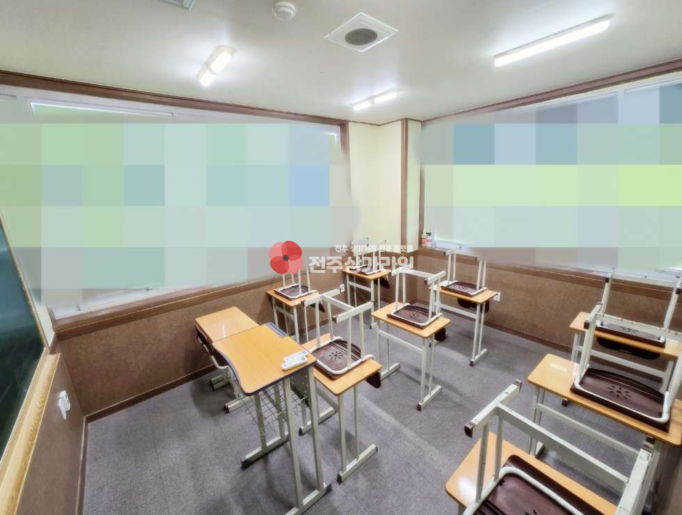 전북 전주덕진구 송천동2가 ⭐학원상가⭐무권리금⭐학교앞⭐위치좋은곳⭐유동인구⭐학생⭐학원거리⭐ 월세 매물번호 13362 사진 3