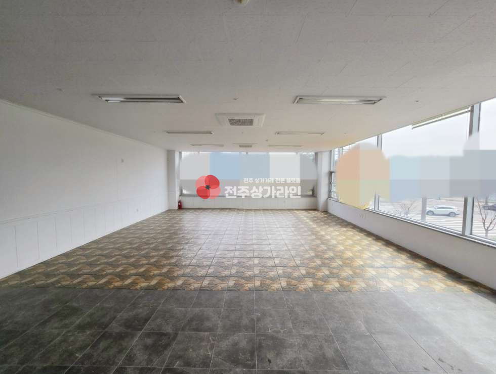 전북 완주군 이서면 갈산리 ⭐통창상가⭐사무실,미용관련⭐대로변위치⭐홍보효과⭐ 월세 매물번호 13390 사진 4