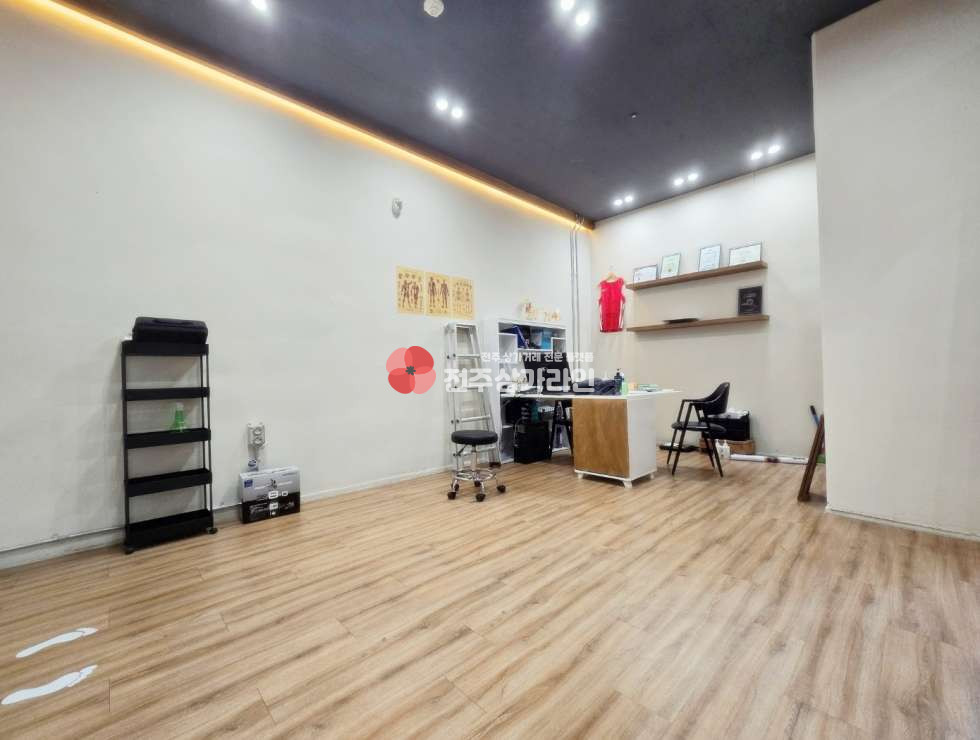 전북 전주완산구 효자동3가 ⭐사무실⭐뷰티관련⭐재활치료⭐주차편리⭐대로변⭐홍보굿⭐ 월세 매물번호 13439 사진 6