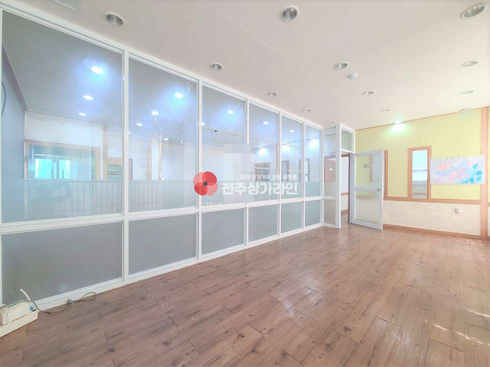 전북 전주완산구 서신동 ⭐학원으로최적의위치⭐내부활용가능⭐접근성좋아요⭐ 월세 매물번호 12511 사진 4