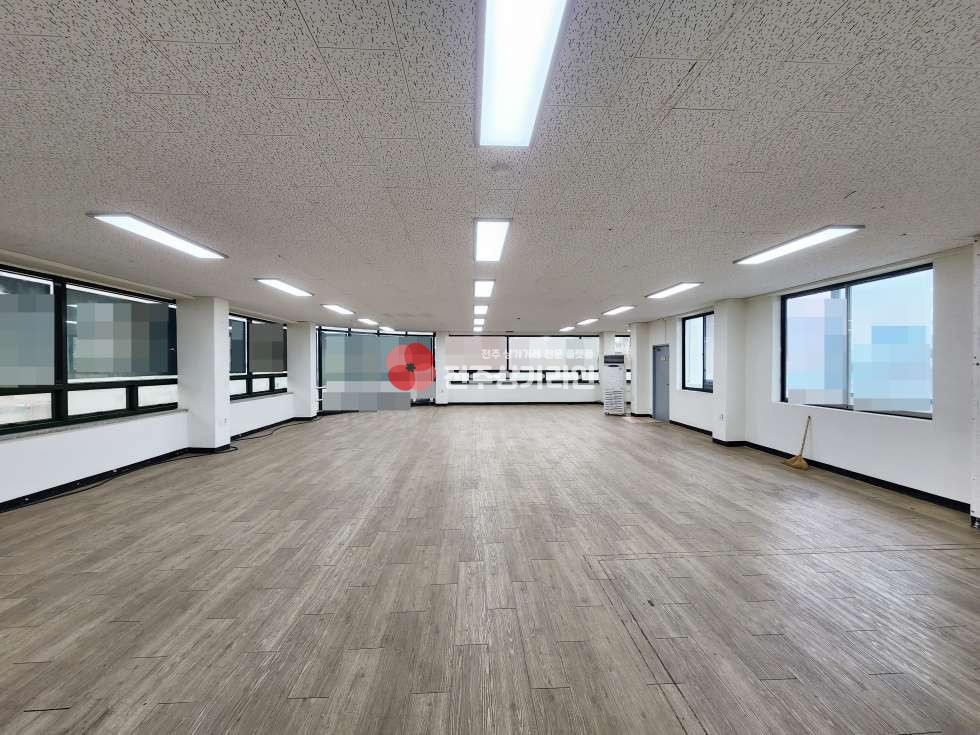 전북 전주완산구 서신동 ⭐사무실,학원,교습소 강력추천⭐대로변상권⭐유동인구많음⭐ 월세 매물번호 11889 사진 1