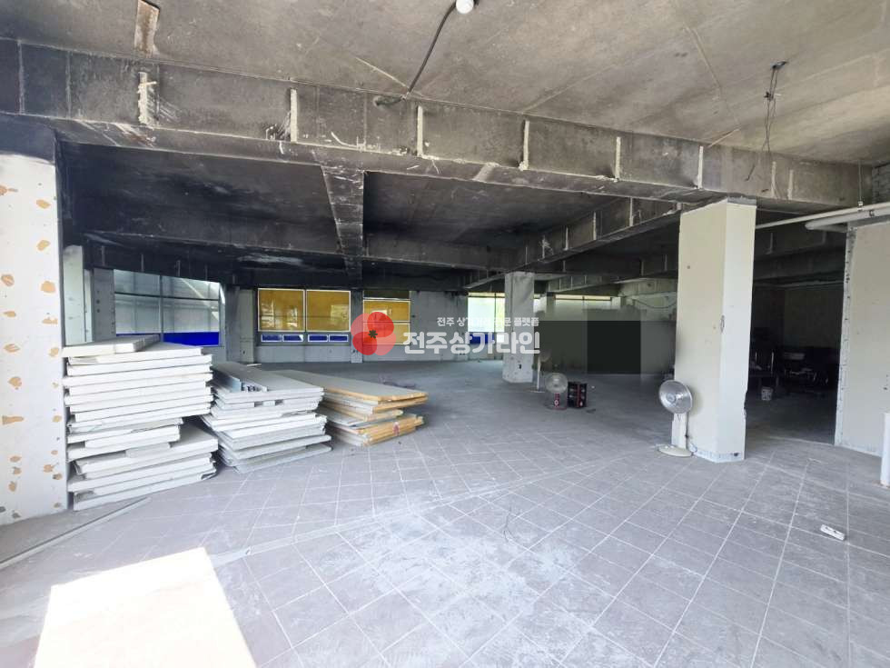전북 전주덕진구 산정동 ⭐대로변홍보효과좋은매물⭐PT샵⭐필라테스⭐대형사무실⭐ 월세 매물번호 13496 사진 3