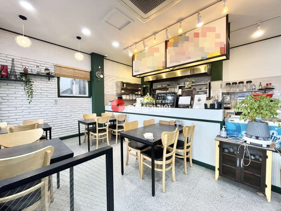 전북 전주완산구 삼천동2가 ⭐1,2층 통 임대⭐깔끔한 인테리어 와 개별 창고,테라스 를 가진 매물⭐타업종변경가능⭐ 월세 매물번호 13376 사진 1