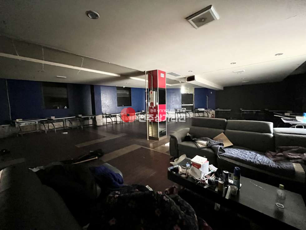 전북 전주완산구 중화산동2가 ⭐아파트 후문상가⭐성인피시방 및 피시방OK⭐물품퇴거 및 철거예정⭐ 월세 매물번호 13501 사진 2