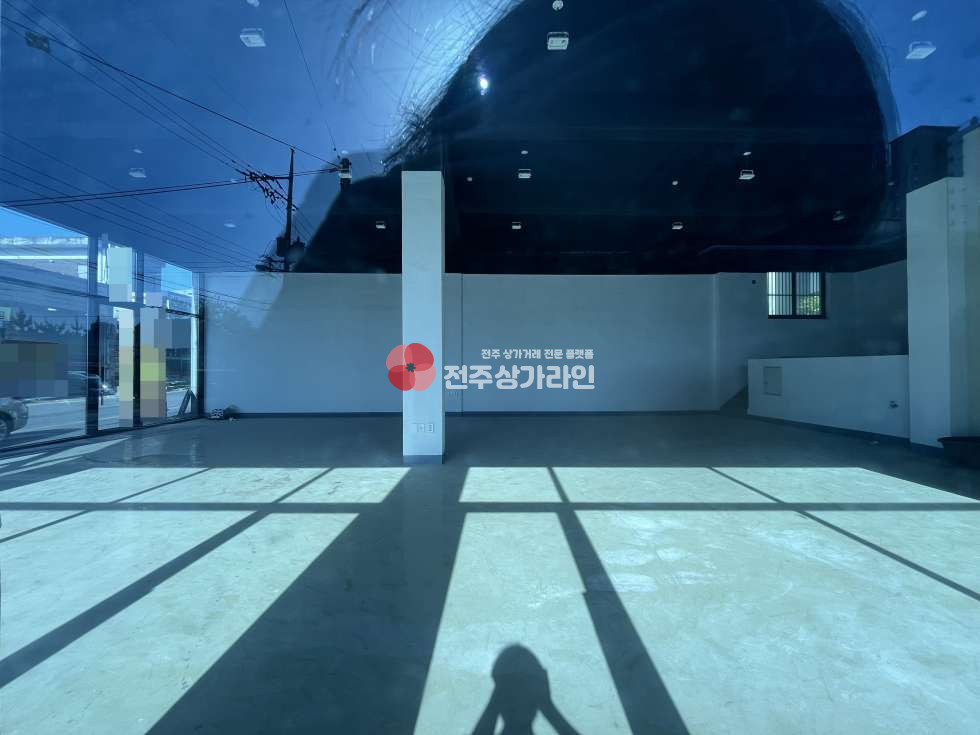 전북 전주덕진구 송천동2가 ⭐대로변앞⭐코너부근 상가⭐대형상가⭐깔끔한내부시설⭐즉시입주가능⭐ 월세 매물번호 13515 사진 3