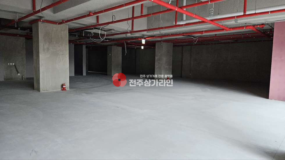 전북 전주덕진구 덕진동1가 ⭐전북대 인근 휘트니스⭐헬스장 가능⭐신축건물⭐ 월세 매물번호 13486 사진 3