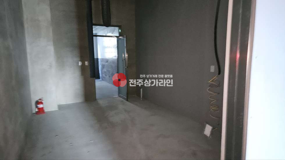 전북 전주덕진구 덕진동1가 ⭐전북대 인근 휘트니스⭐헬스장 가능⭐신축건물⭐ 월세 매물번호 13486 사진 4