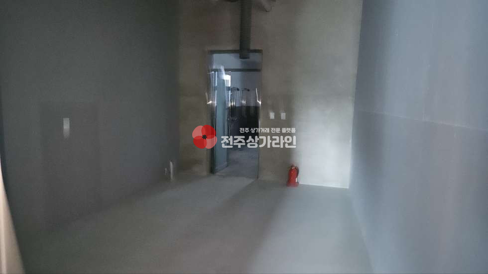 전북 전주덕진구 덕진동1가 ⭐전북대 인근 휘트니스⭐헬스장 가능⭐신축건물⭐ 월세 매물번호 13486 사진 5