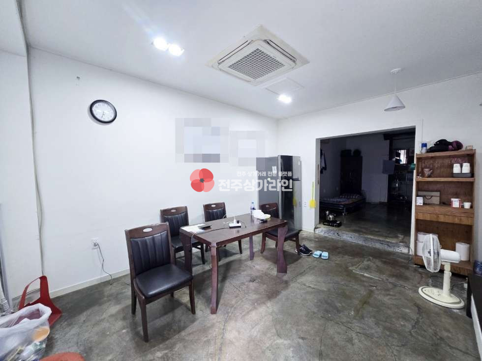 전북 전주완산구 삼천동1가 ⭐삼천동 먹자상권⭐ 추천업종: 카페 / 뷰티업종 / 강력추천⭐ 월세 매물번호 13611 사진 1