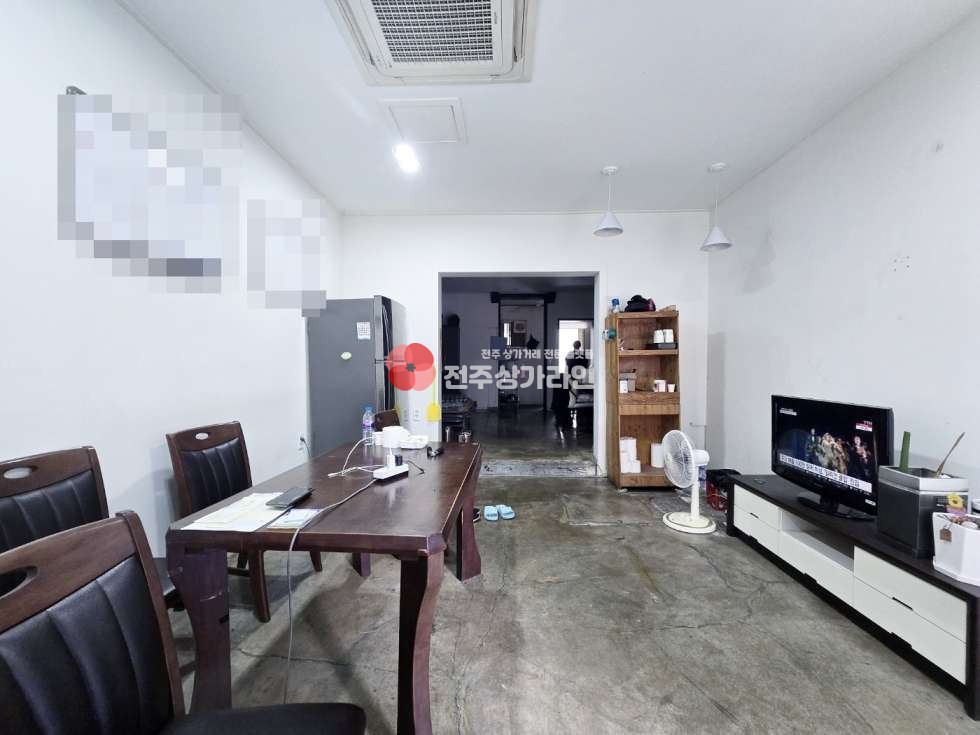 전북 전주완산구 삼천동1가 ⭐삼천동 먹자상권⭐ 추천업종: 카페 / 뷰티업종 / 강력추천⭐ 월세 매물번호 13611 사진 3