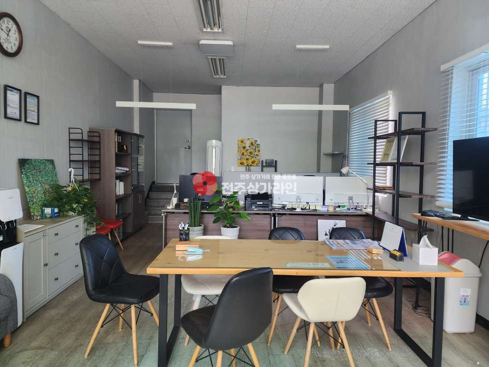 전북 전주완산구 효자동3가 ⭐효자동 부동산 개인사무실 추천⭐피부샵 네일샵 추천⭐ 월세 매물번호 13627 사진 2