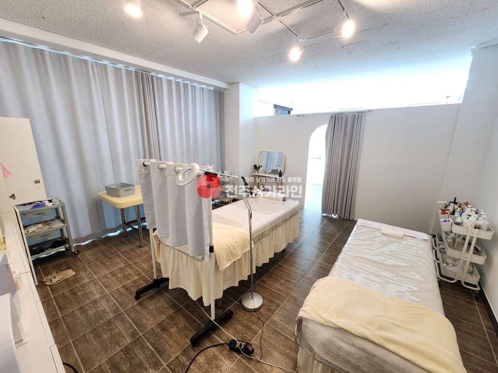 전북 전주완산구 효자동2가 ⭐효자동 토탈피부샵 양도양수⭐30평 깔끔인테리어⭐ 월세 매물번호 13642 사진 10