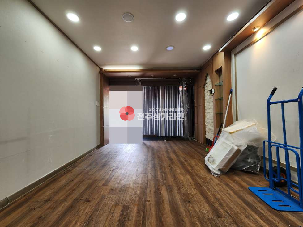 전북 전주완산구 중화산동2가 ⭐중화산동 대로변 상가⭐1인샵 미용실, 카페 추천⭐ 월세 매물번호 13662 사진 3