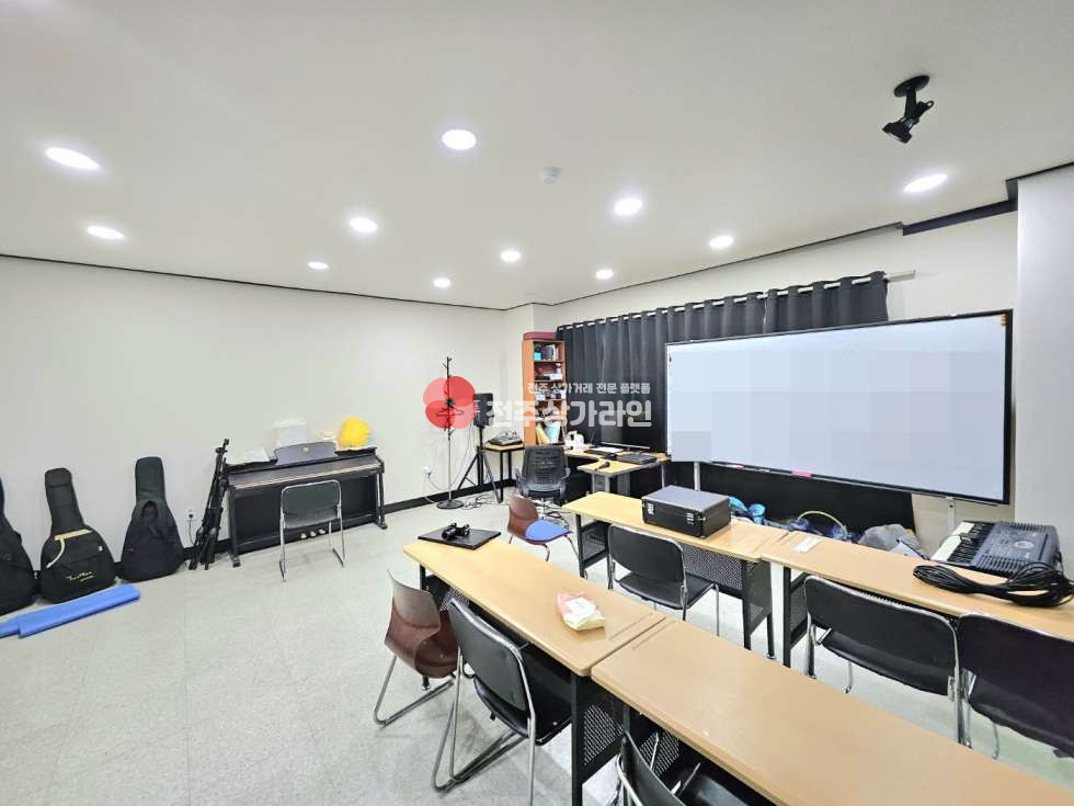 전북 전주완산구 서신동 ⭐댄스,보컬 학원 양도받으실분 추천⭐넓은평수⭐깔끔한인테리어⭐대로변인접⭐ 월세 매물번호 13149 사진 4
