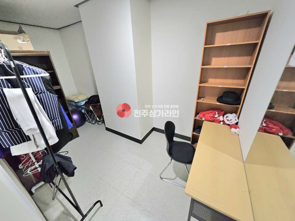 전북 전주완산구 서신동 ⭐댄스,보컬 학원 양도받으실분 추천⭐넓은평수⭐깔끔한인테리어⭐대로변인접⭐ 월세 매물번호 13149 사진 14