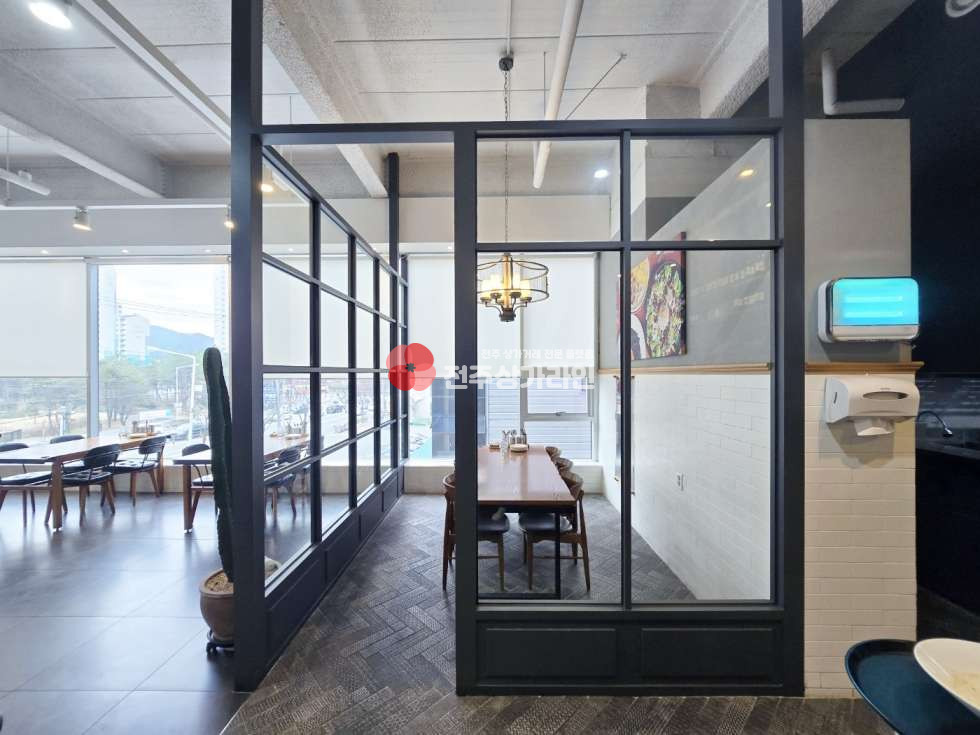 전북 전주완산구 평화동2가 ⭐성업중인레스토랑 양도양수매물⭐권리금협의가능⭐시설완벽⭐ 월세 매물번호 13371 사진 8