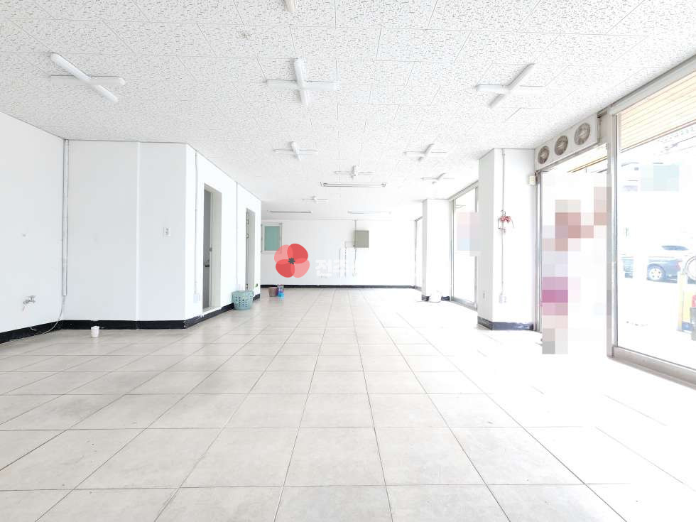 전북 전주덕진구 금암동 ⭐카페, 사무실, 공방 추천⭐금암동 깔끔한 상가⭐ 월세 매물번호 13746 사진 2