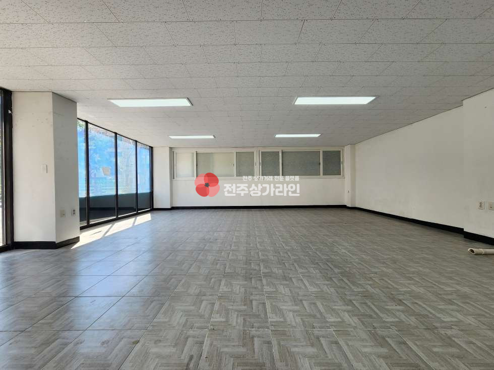 전북 전주완산구 효자동3가 ⭐학교 앞 상가⭐깔끔한 시설⭐미용실, 뷰티샵, 피부샵 추천⭐ 월세 매물번호 13309 사진 1