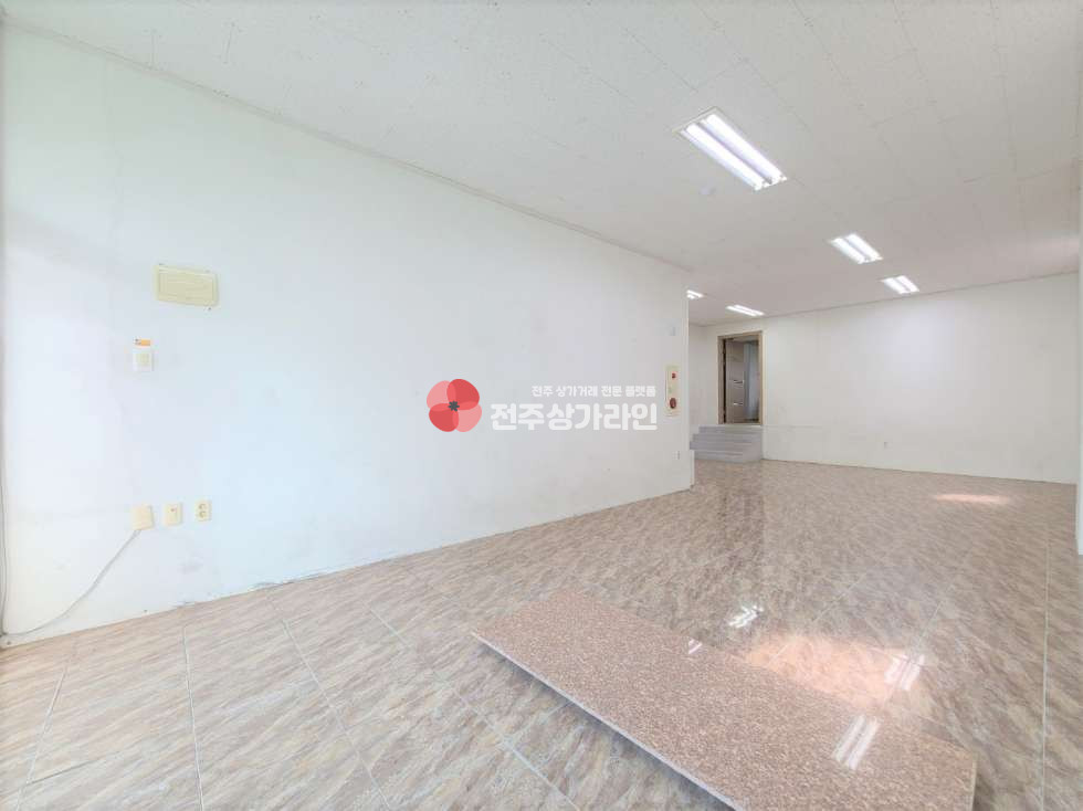 전북 전주완산구 평화동1가 ⭐창고로사용하기에좋은공간/입지⭐주거도가능한다목적상가⭐ 월세 매물번호 12493 사진 3