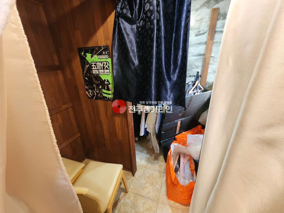 전북 전주완산구 풍남동3가 ⭐한옥마을 상가 임대 ⭐한복점,공방⭐무권리⭐ 월세 매물번호 13869 사진 6