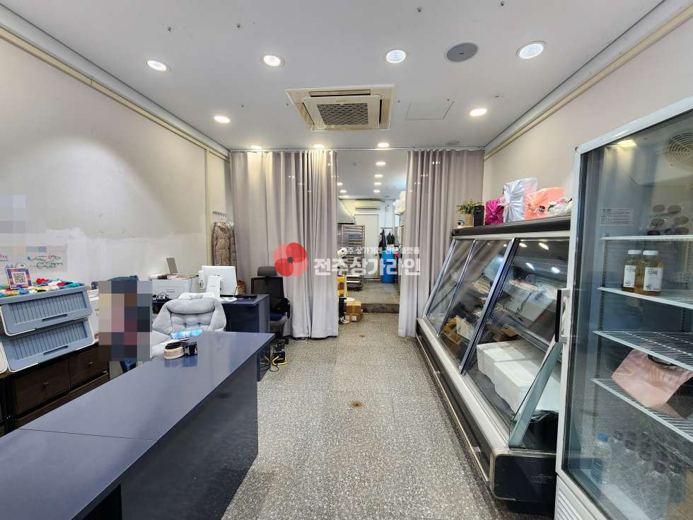 전북 전주완산구 삼천동1가 ⭐삼천동 정육점, 카페, 음식점 추천⭐도로변 위치 상권좋음⭐ 월세 매물번호 13901 사진 3