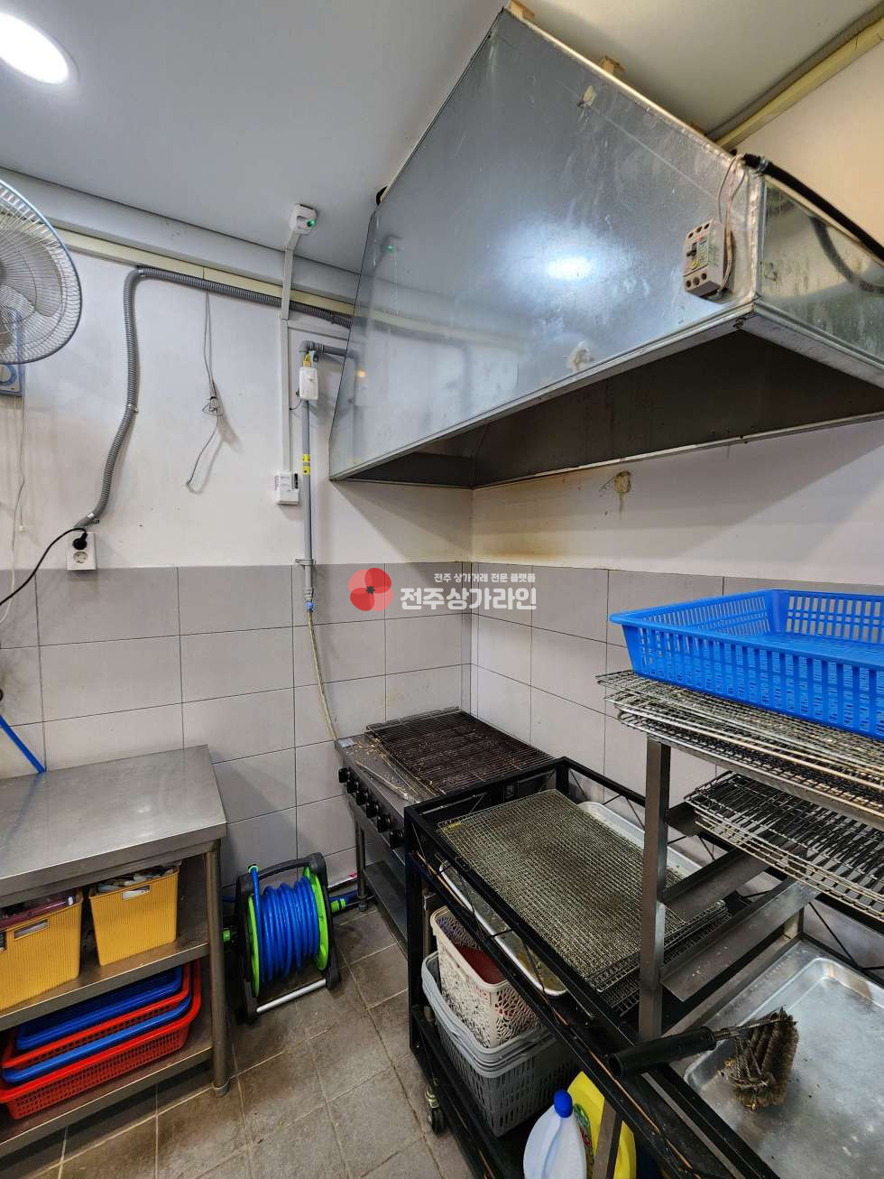 전북 전주완산구 삼천동1가 ⭐삼천동 정육점, 카페, 음식점 추천⭐도로변 위치 상권좋음⭐ 월세 매물번호 13901 사진 6