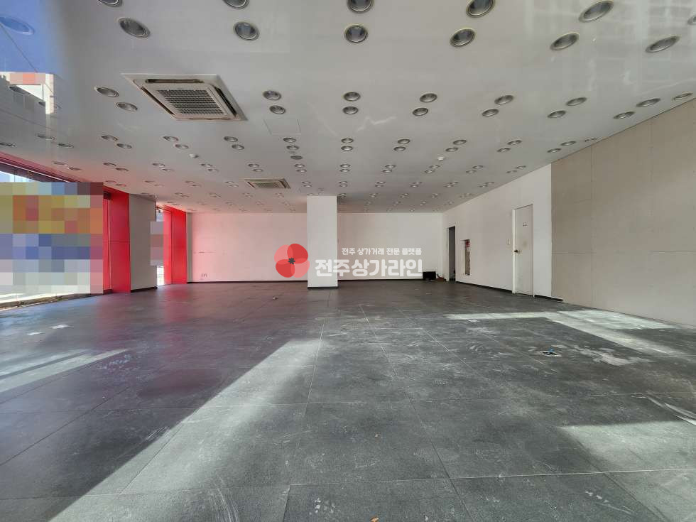 전북 전주완산구 서신동 ⭐서신동 메인거리 모서리상가⭐분할가능⭐프렌차이즈 매장, 정육점 추천⭐ 월세 매물번호 13904 사진 1