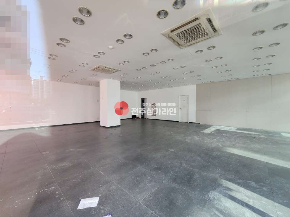 전북 전주완산구 서신동 ⭐서신동 메인거리 모서리상가⭐분할가능⭐프렌차이즈 매장, 정육점 추천⭐ 월세 매물번호 13904 사진 2