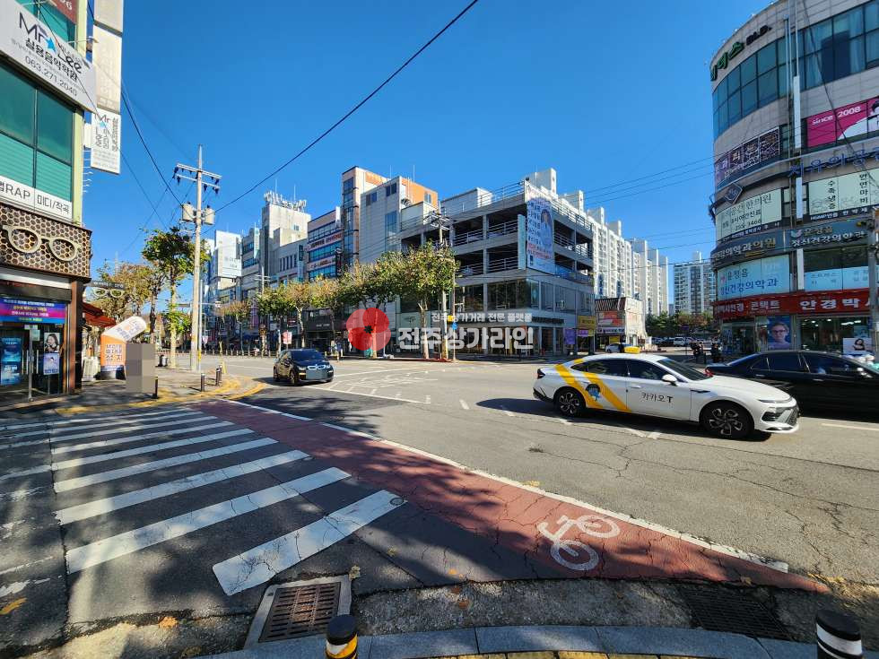 전북 전주완산구 서신동 ⭐서신동 메인거리 모서리상가⭐분할가능⭐프렌차이즈 매장, 정육점 추천⭐ 월세 매물번호 13904 사진 4