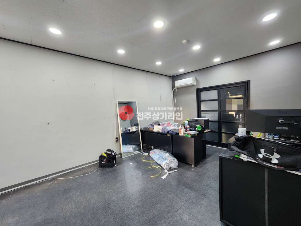 전북 전주완산구 효자동1가 ⭐효자동 네일샵, 속눈썹, 카페 추천⭐주거공간 있음⭐ 월세 매물번호 13770 사진 4