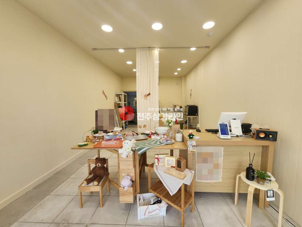 전북 전주완산구 효자동1가 ⭐무권리금⭐효자동 상가 강력추천⭐뷰티샵, 피부샵, 카페 추천⭐ 월세 매물번호 13820 사진 1